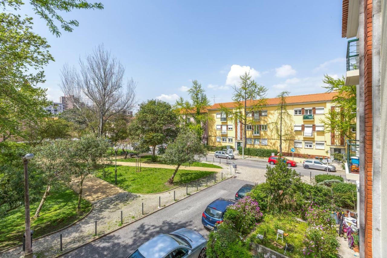 Sunny, Bright And Quiet Apartment, By Timecooler Lisboa Exterior foto